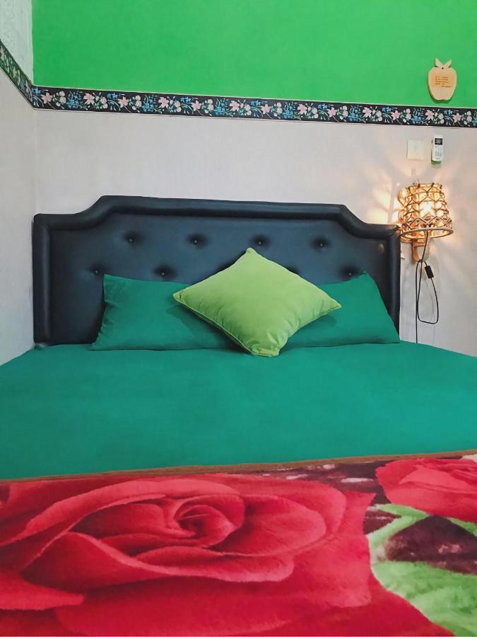 Glory Homestay Yogyakarta Eksteriør billede