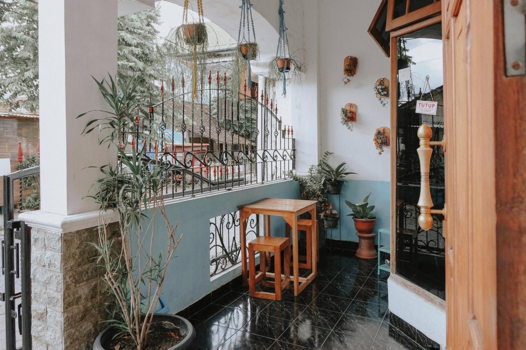 Glory Homestay Yogyakarta Eksteriør billede
