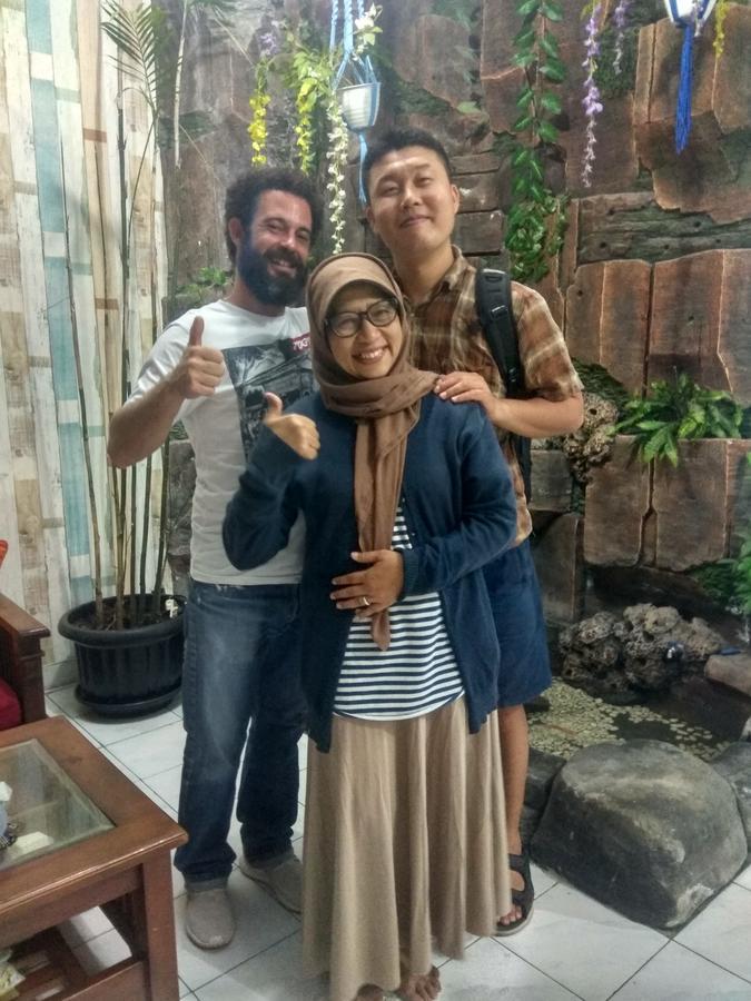 Glory Homestay Yogyakarta Eksteriør billede